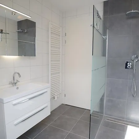 Holiday home De Roggesloot